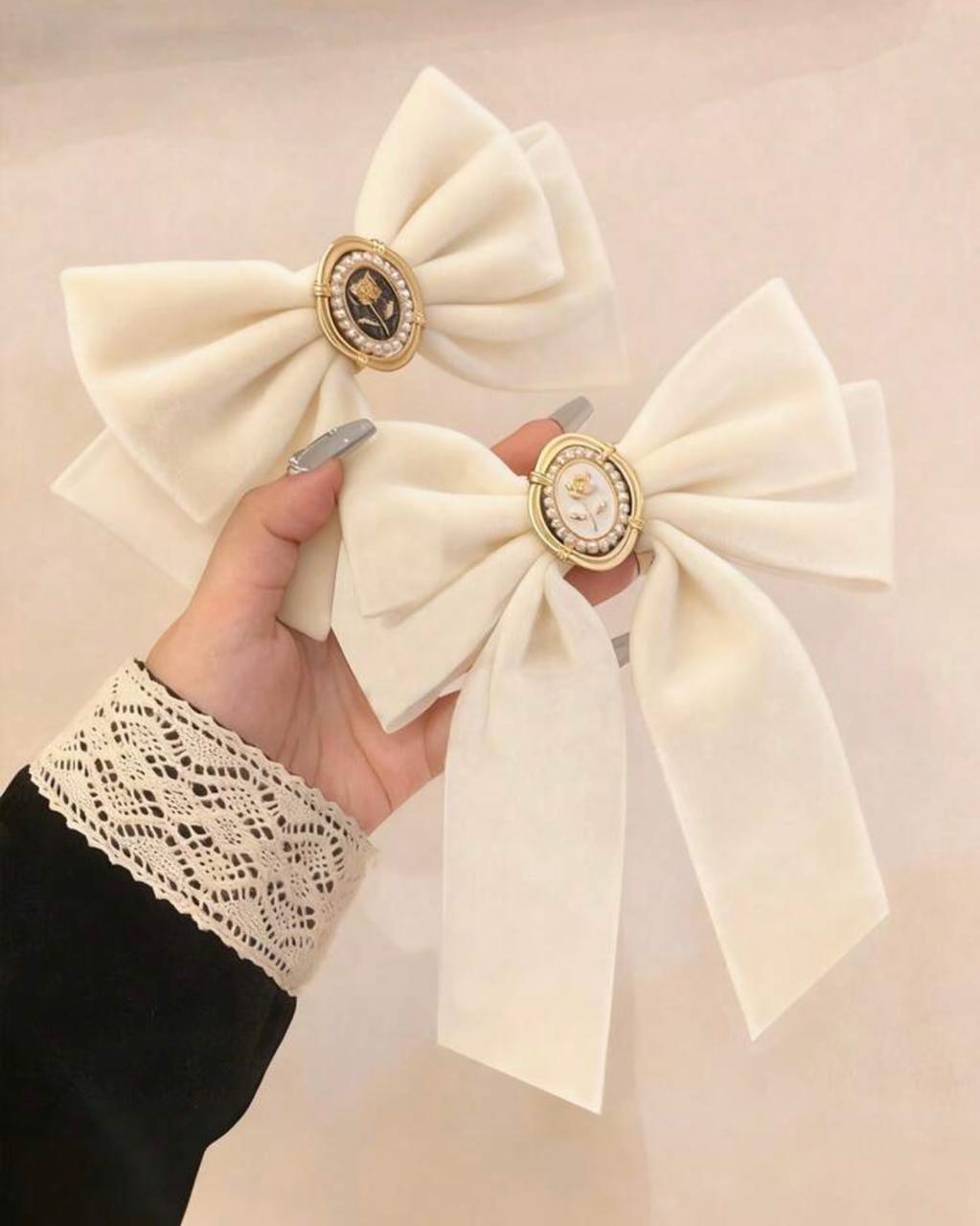 Beige Heirloom Bow