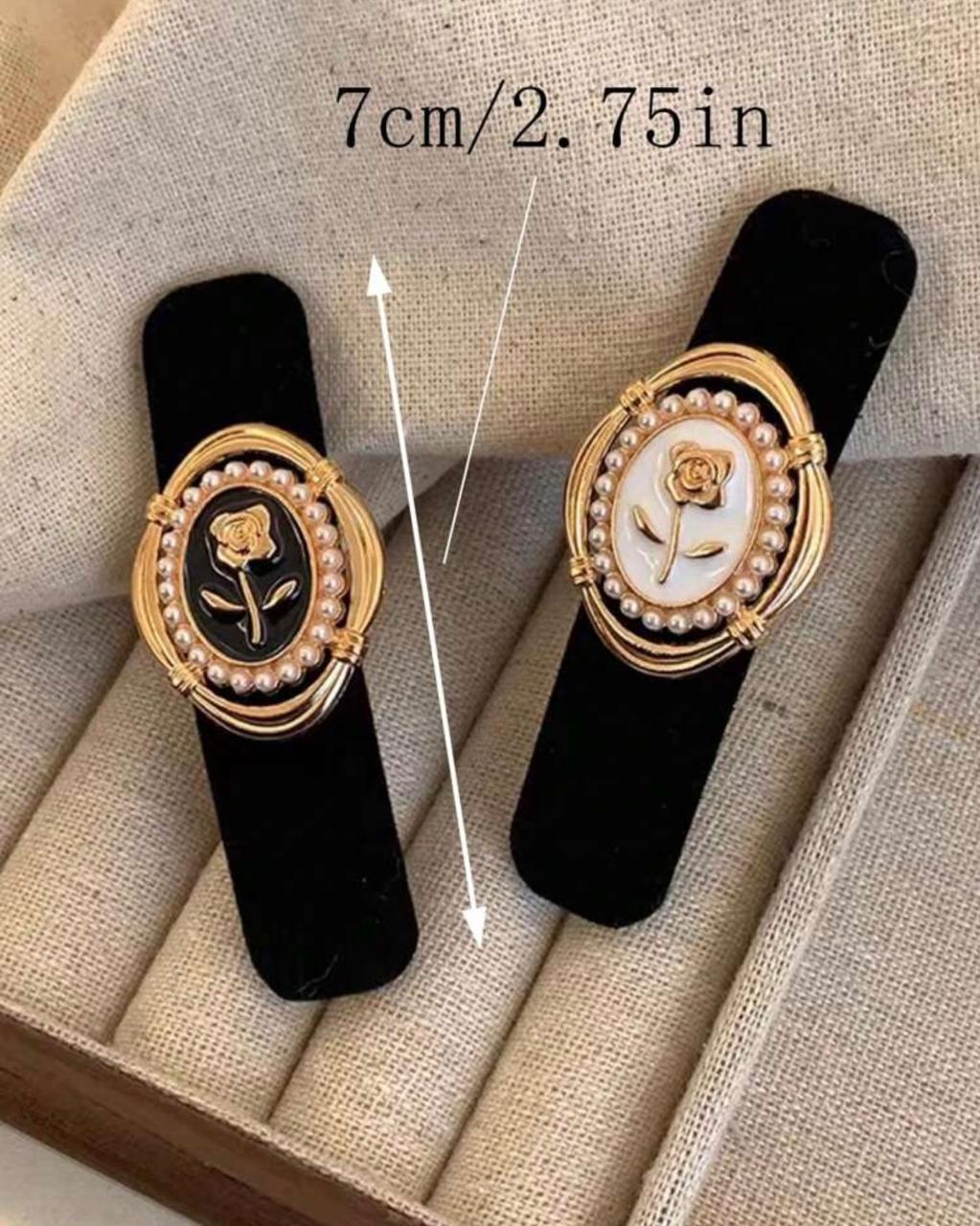 Bloom Velvet Clips