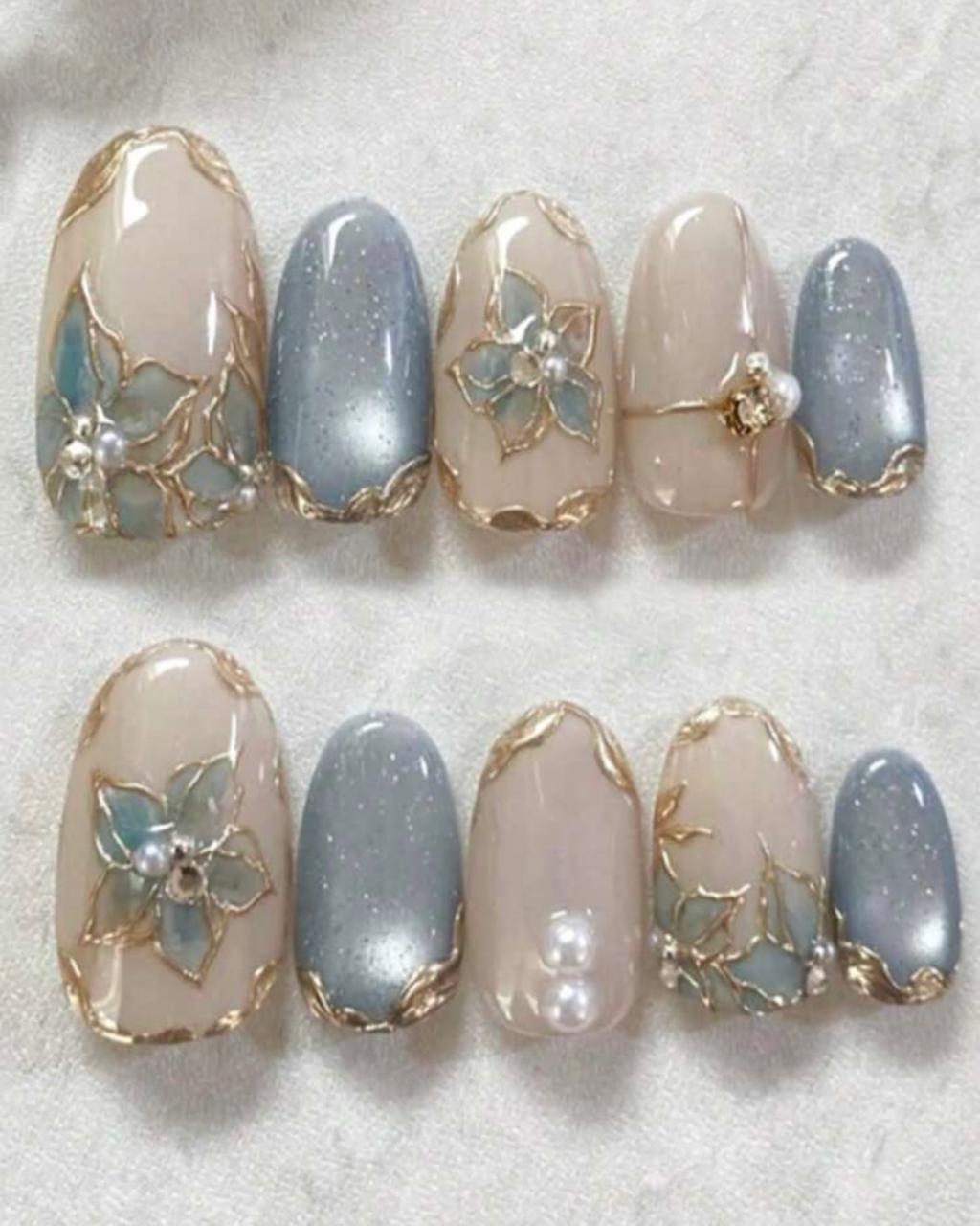 Silver Bloom