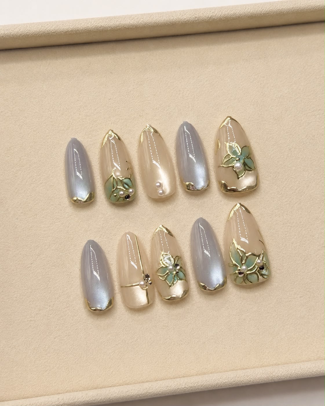Silver Bloom